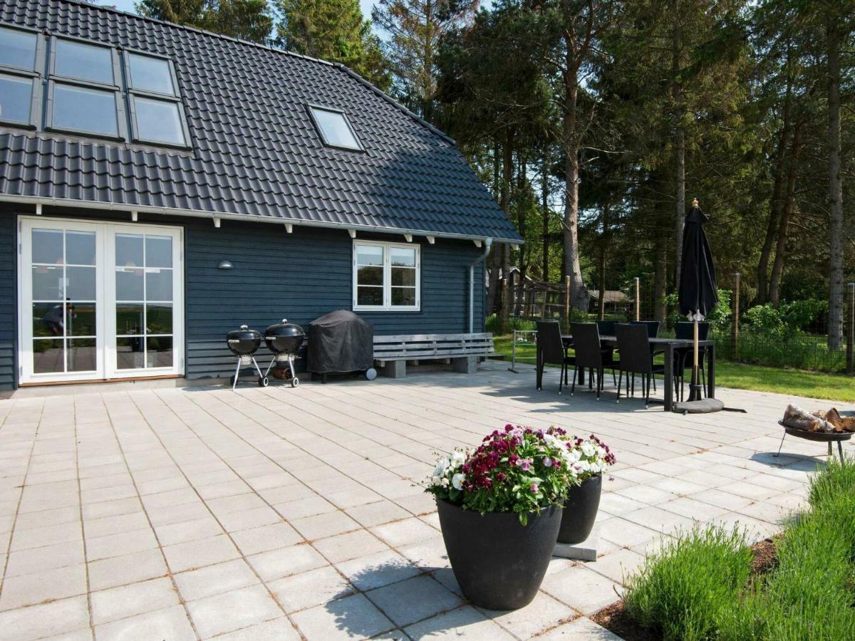 10 Person Holiday Home In Glesborg Exterior photo